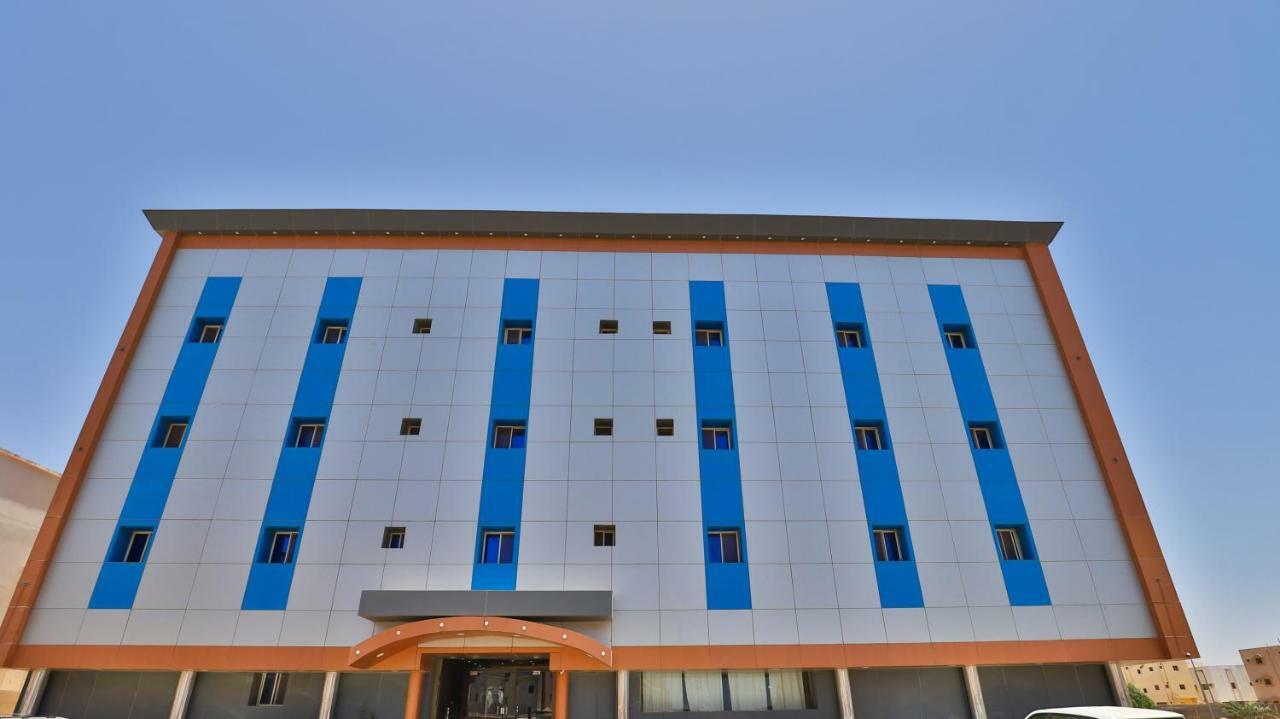 Oyo 273 Star Yanbu Hotel Suites Ngoại thất bức ảnh